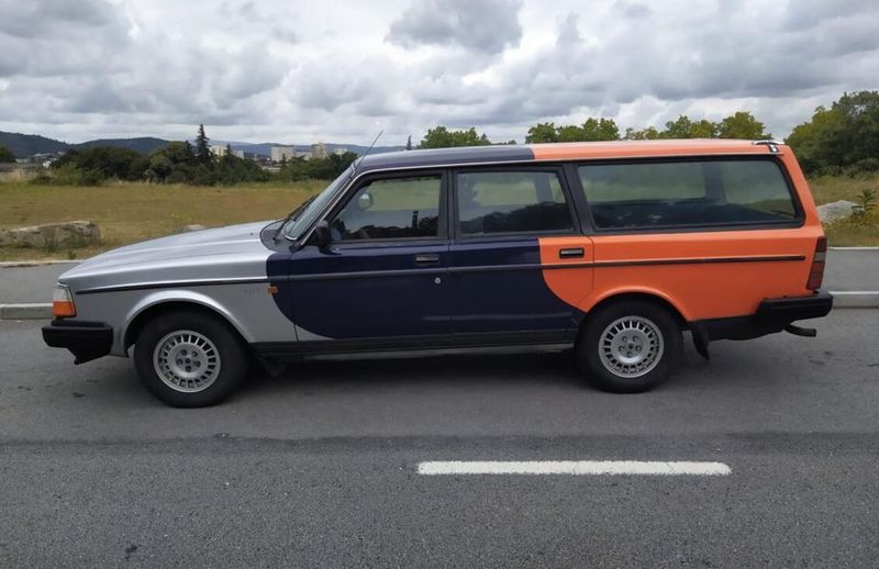 Volvo 240 • 1988 • 300,000 km 7