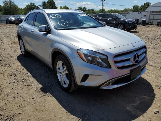 Mercedes-Benz GLA-Class • 2016 • 9 km 1