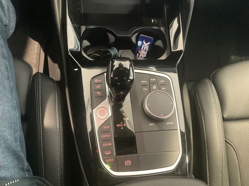 BMW X4 • 2023 • 7,701 km 7