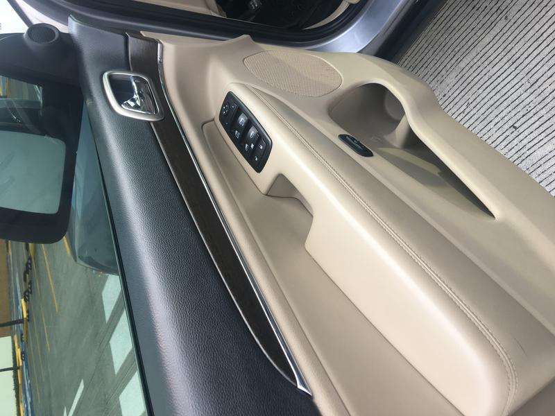 Jeep Grand Cherokee • 2015 • 72,000 km 12