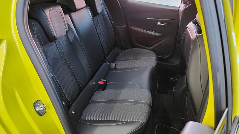 Peugeot 308 • 2024 • 6,390 km 9