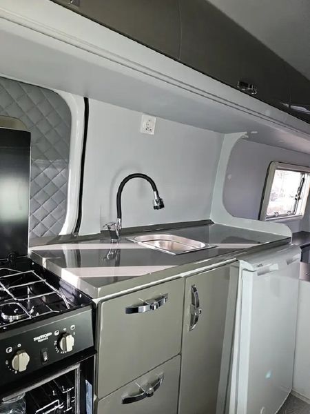 Mercedes-Benz Sprinter • 2019 • 72,000 km 8