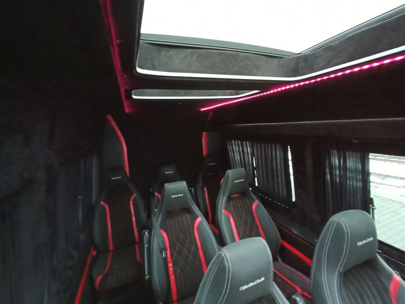 Mercedes-Benz Sprinter • 2019 • 65,000 km 4