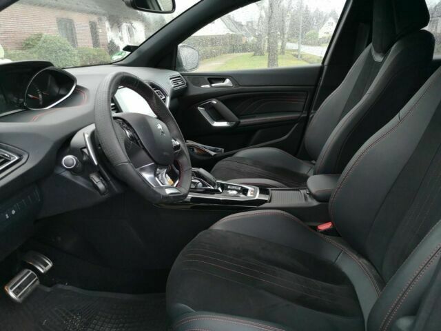 Peugeot 308 SW • 2019 • 84,600 km 4