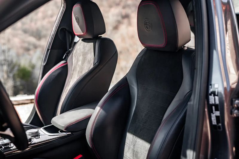 Alfa Romeo Giulia • 2020 • 36,500 km 2