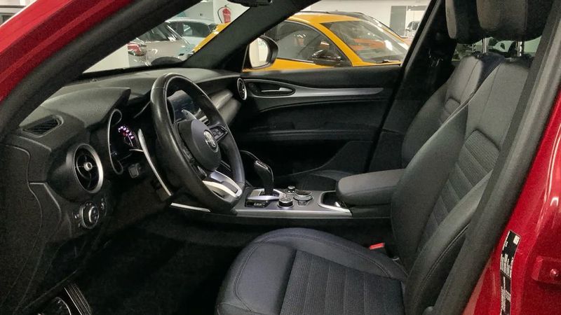 Alfa Romeo Stelvio • 2022 • 63,414 km 4
