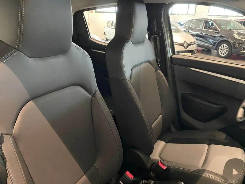 Dacia Sandero • 2023 • 8,000 km 6