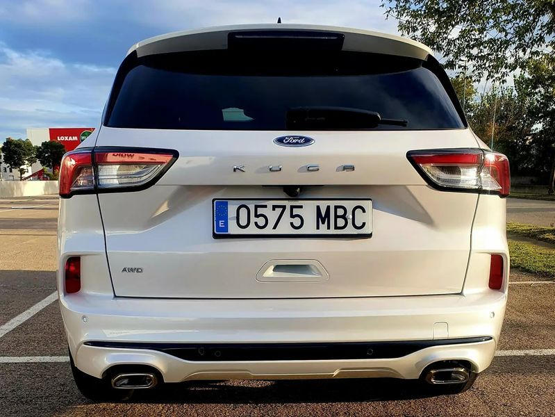 Ford Kuga • 2022 • 25,000 km 4