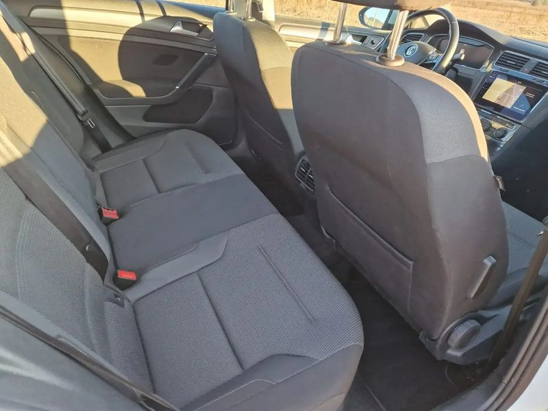Volkswagen e-Golf • 2019 • 26,000 km 6