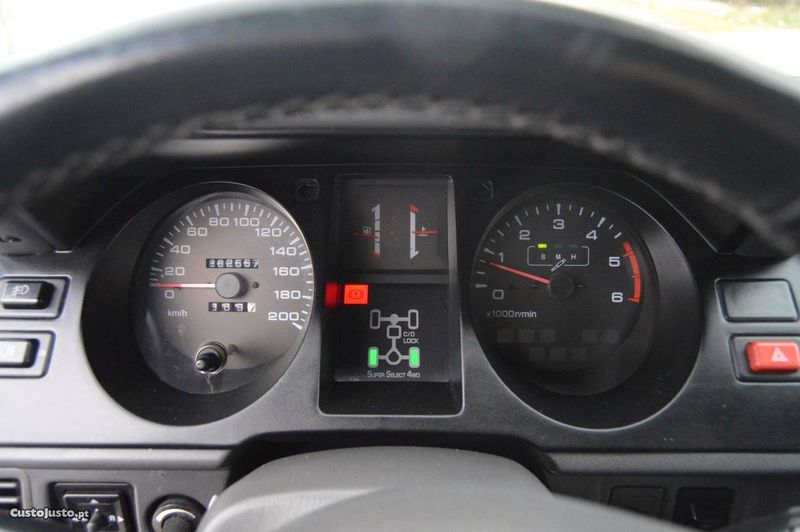 Mitsubishi Pajero • 2000 • 250,000 km 3