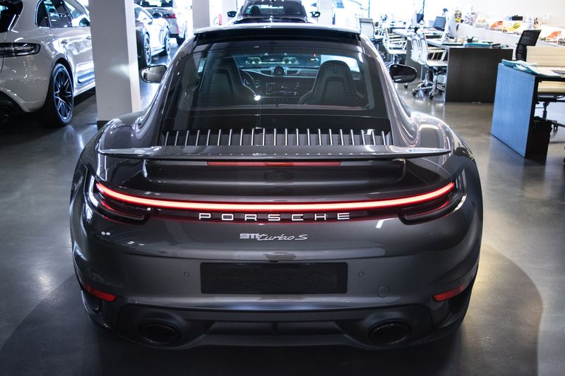 Porsche 911 • 2022 • 4,500 km 6