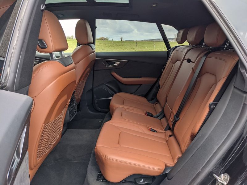 Audi Q8 • 2019 • 216,000 km 5