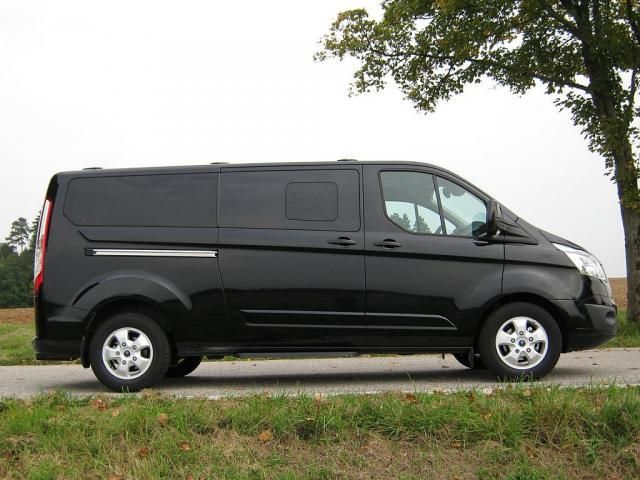 Ford Tourneo Custom • 2017 • 155,200 km 2