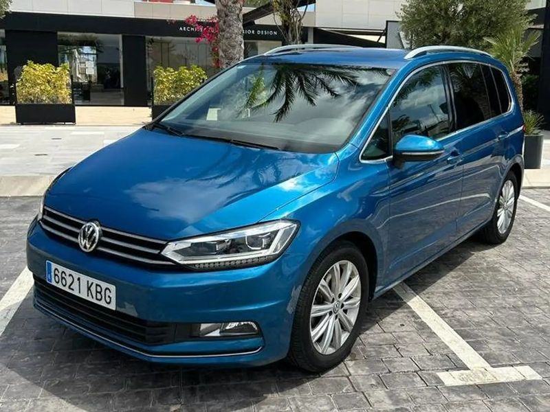 Volkswagen Touran • 2017 • 74,000 km 3