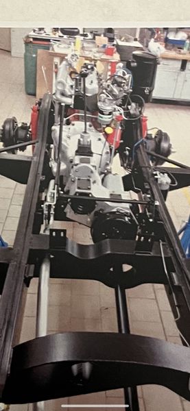 Land Rover 109 • 1982 • 3,600 km 8