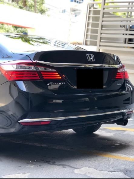 Honda Accord • 2017 • 82,000 km 6