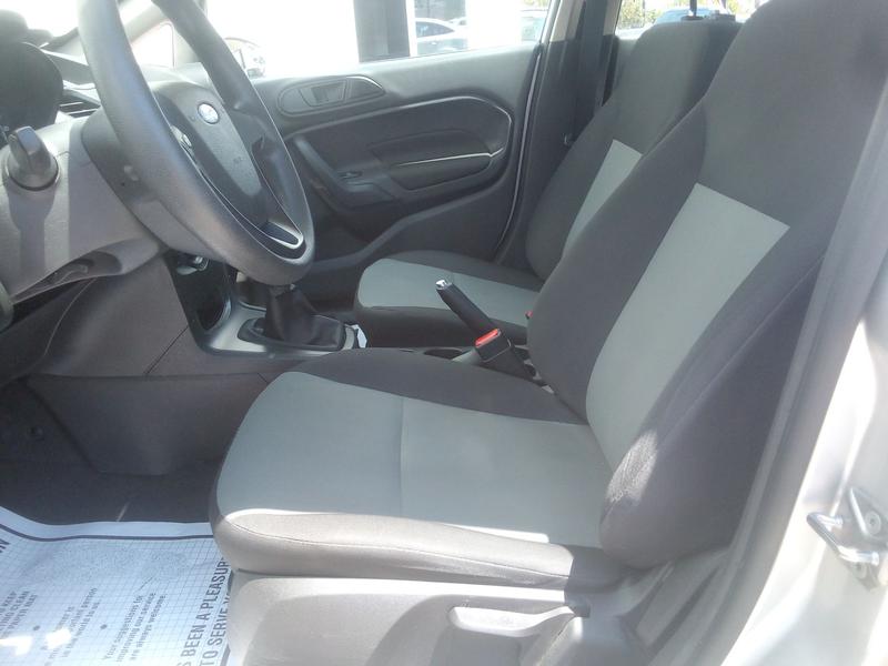 Ford Fiesta • 2017 • 48,000 km 6