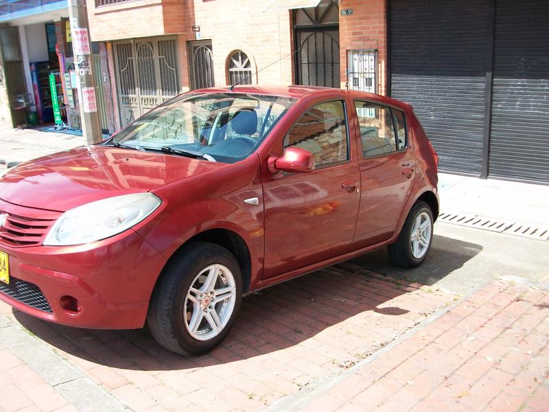 Renault Sandero • 2012 • 120,400 km 5