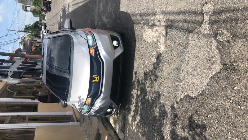 Honda Fit • 2015 • 126,000 km 4