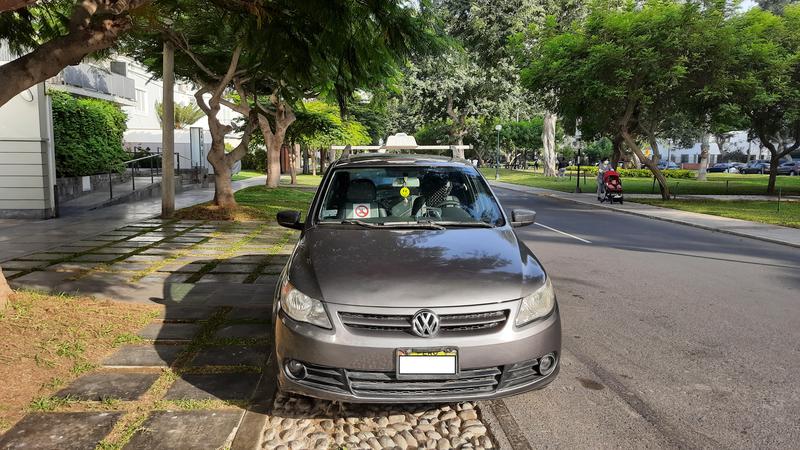 Volkswagen Gol • 2011 • 249,957 km 1