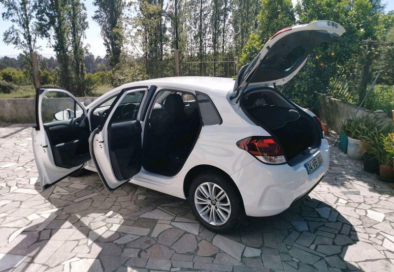 Citroën C4 • 2015 • 160,000 km 2