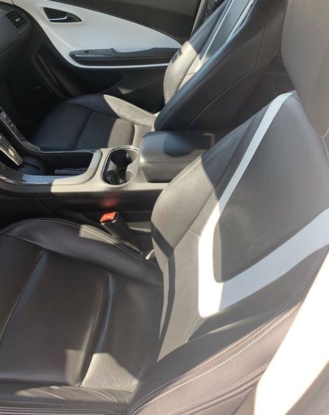 Opel Ampera • 2012 • 149,999 km 10