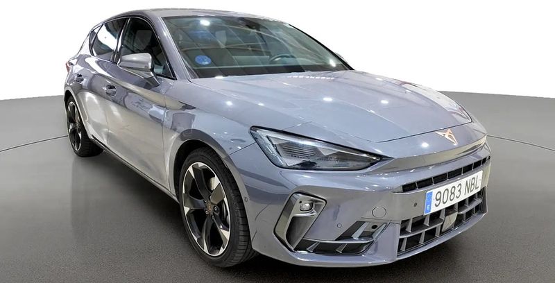 Seat Leon • 2025 • 13,207 km 2