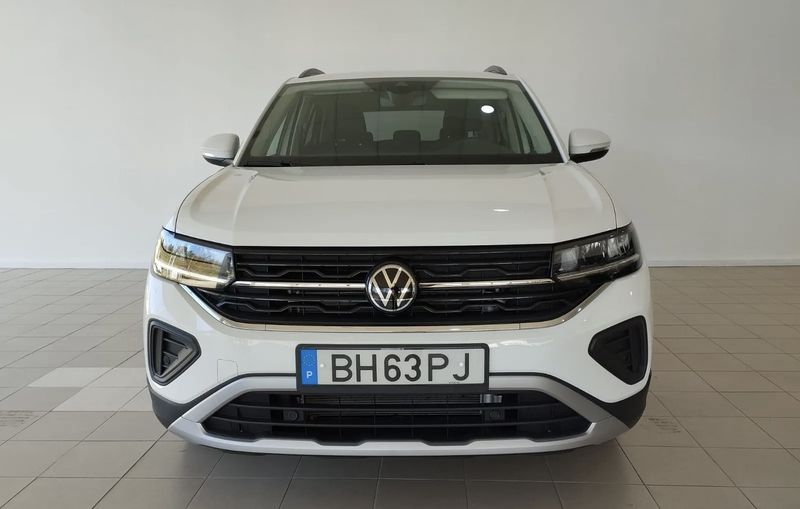 Volkswagen T-Cross • 2024 • 16,977 km 2