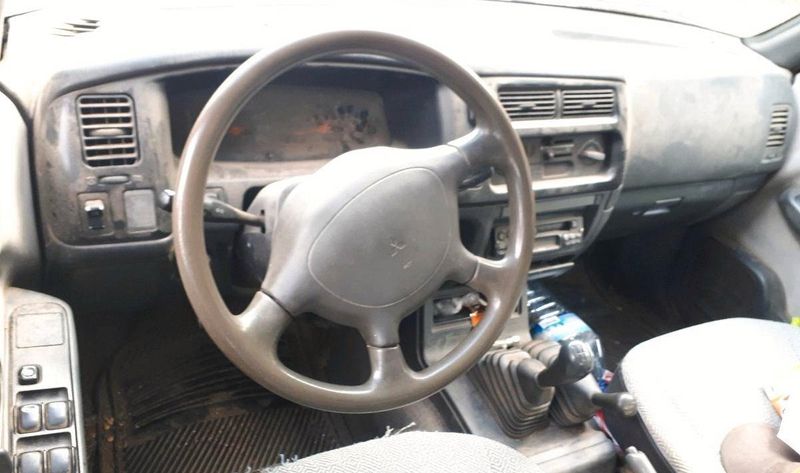 Mitsubishi L200 • 2017 • 300,000 km 4