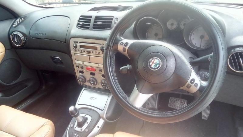 Alfa Romeo GT • 2006 • 88,000 km 2