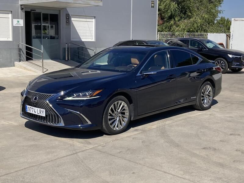 Lexus ES • 2021 • 80,258 km 1