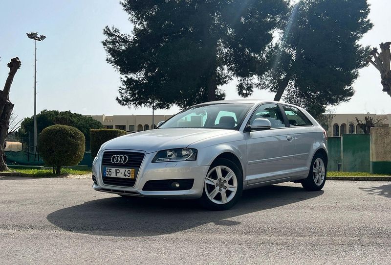 Audi A3 • 2010 • 180,000 km 1