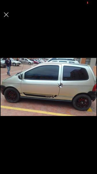 Renault Twingo • 2006 • 200,000 km 5