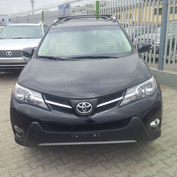 Toyota RAV4 • 2013 • 3 km 1