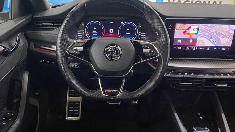 Škoda Octavia • 2022 • 42,297 km 9