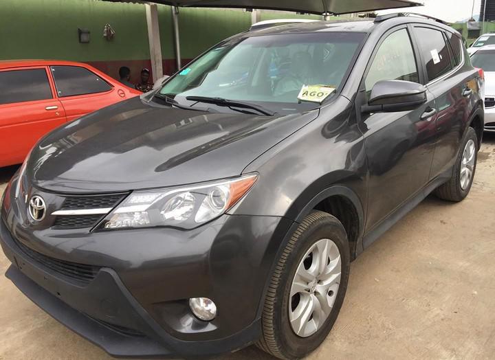 Toyota RAV4 • 2014 • 17,000 km 4