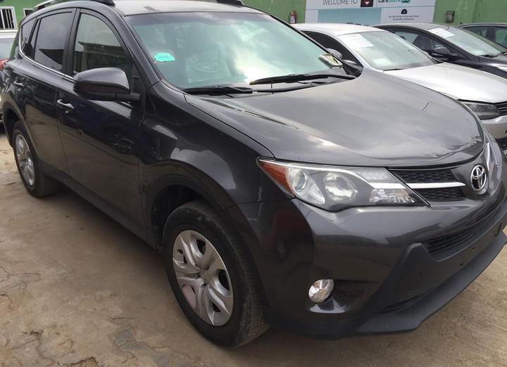 Toyota RAV4 • 2014 • 17,000 km 1