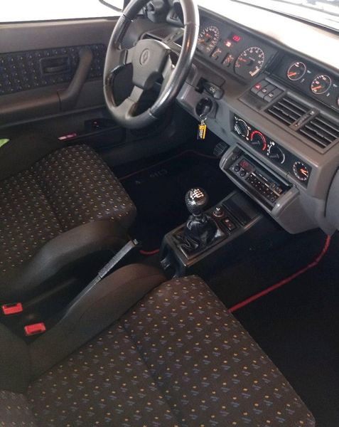 Renault Clio • 1992 • 167,400 km 3