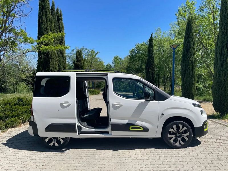 Citroën Berlingo • 2020 • 90,000 km 4