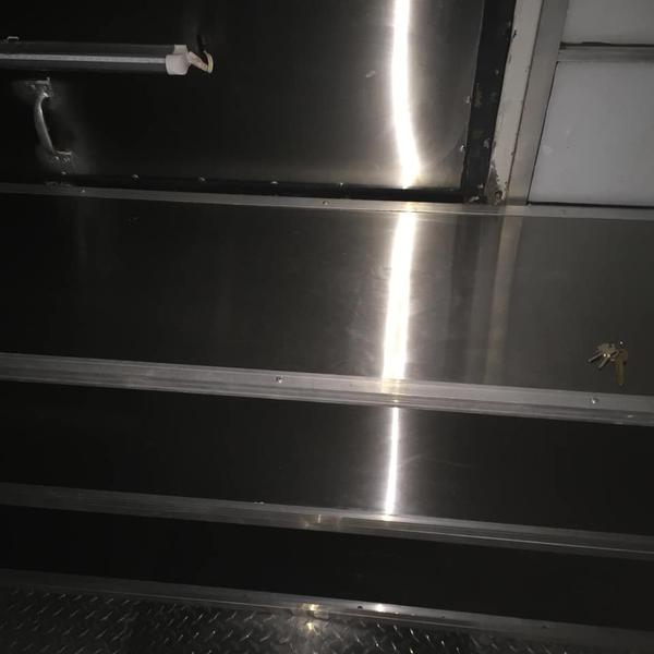 Ford 350 • 1981 • 1 km 7