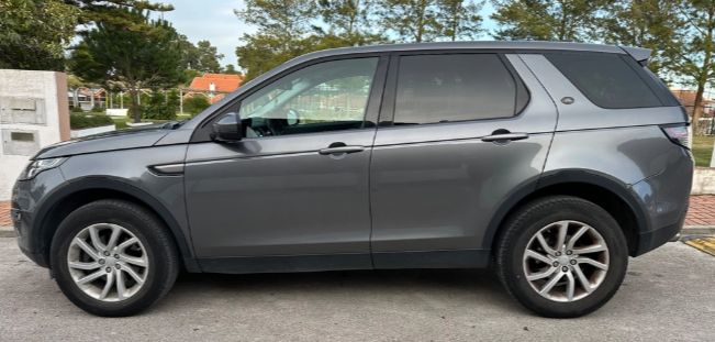 Land Rover Discovery Sport • 2018 • 196,277 km 3