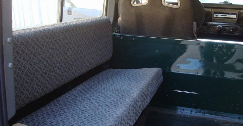 Land Rover Defender • 1998 • 120,000 km 5