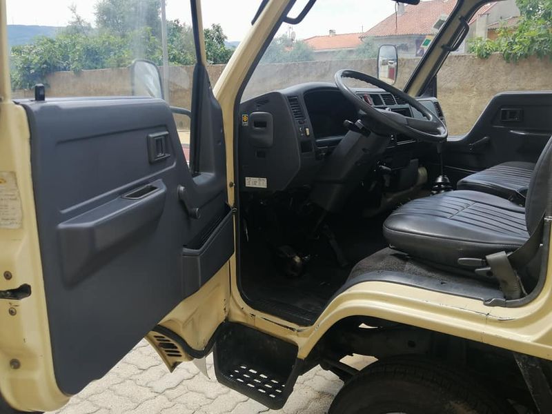 Toyota Dyna • 1999 • 239,000 km 3