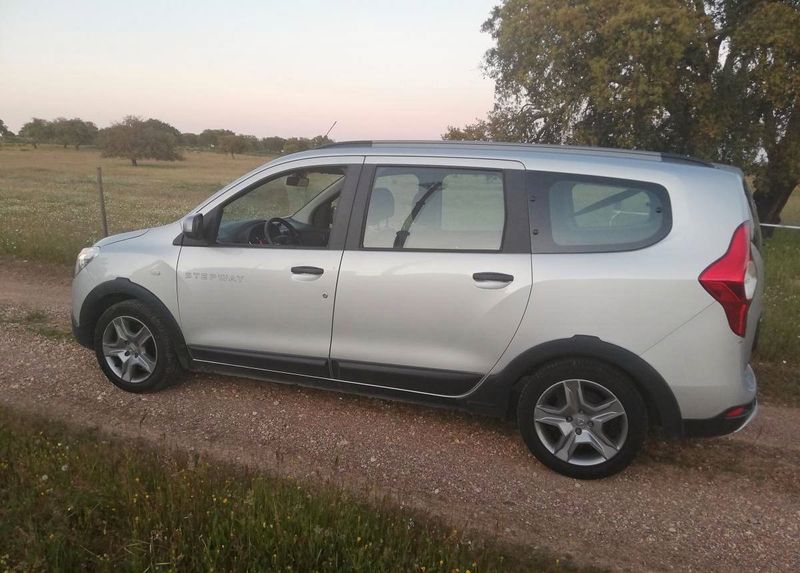 Dacia Lodgy • 2018 • 83,000 km 3