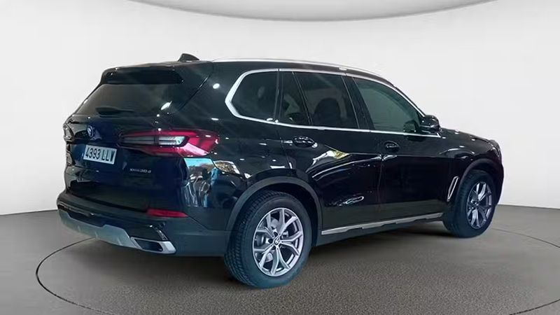 BMW X5 • 2020 • 31,000 km 3