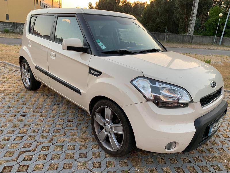 Kia Soul • 2009 • 180,000 km 8