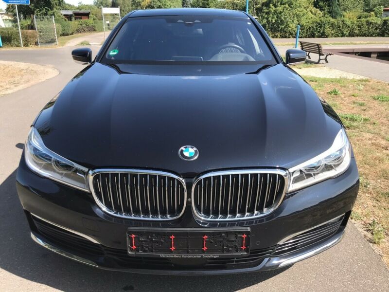 BMW 7 • 2016 • 80,786 km 9