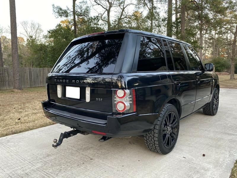 Land Rover Range Rover • 2010 • 130,000 km 18