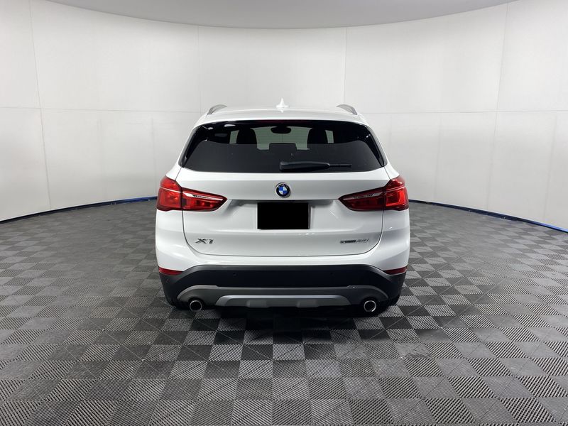 BMW X1 • 2019 • 16,329 km 6