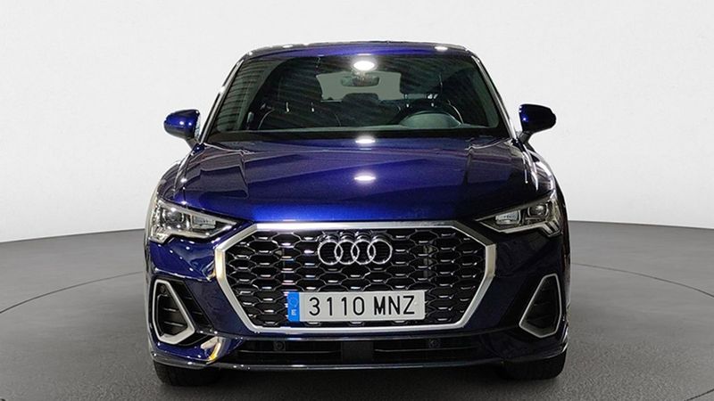 Audi Q3 • 2024 • 13,924 km 1